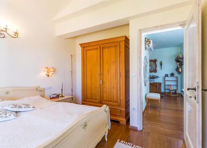 Semesterbostad Stunning In Barat (Porec)