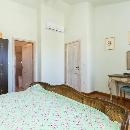 Cozy In With House A Panoramic View Ferienhaus
