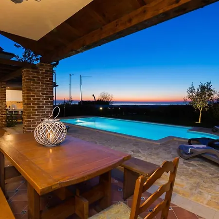 Cozy In With House A Panoramic View * Barat (Porec)