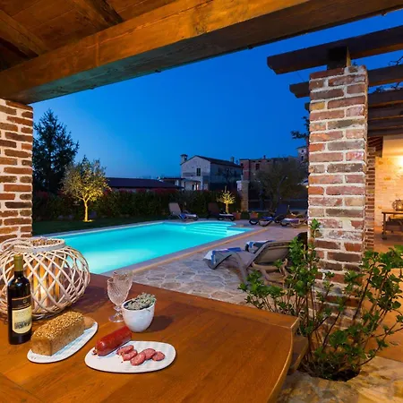 Cozy In With House A Panoramic View Ferienhaus Barat (Porec)