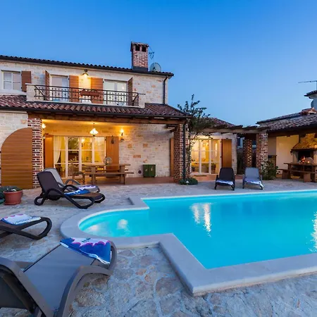 Ferienhaus Cozy In With House A Panoramic View *